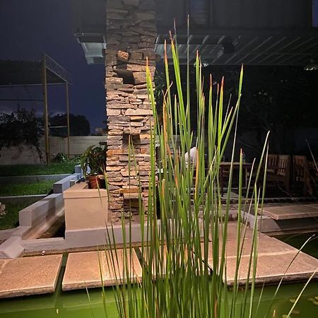 Tropicopia Hotel Mysore Buitenkant foto